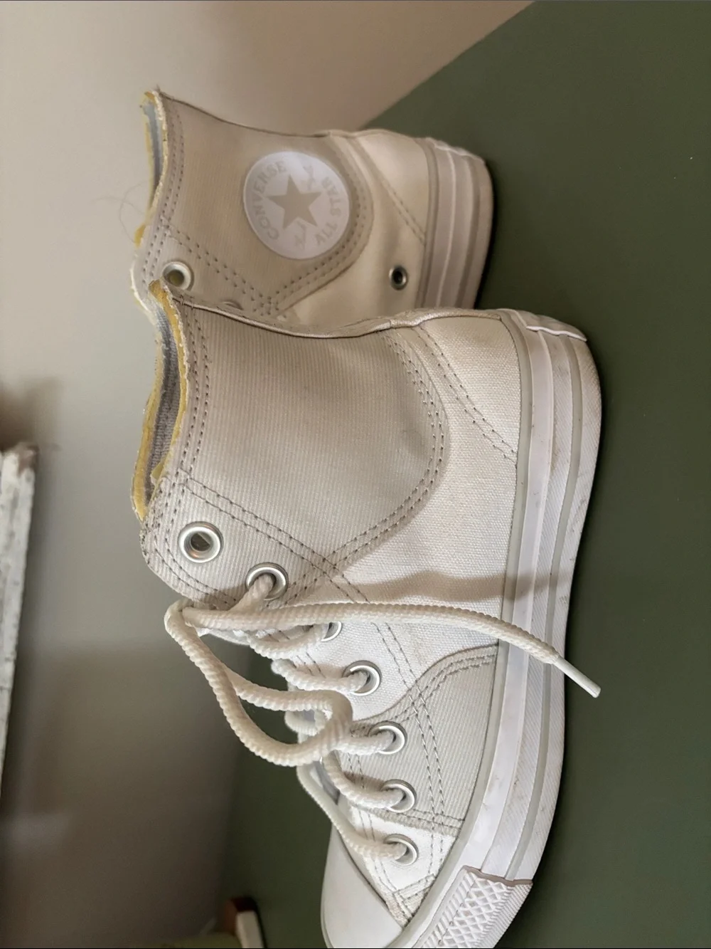 Converse off white